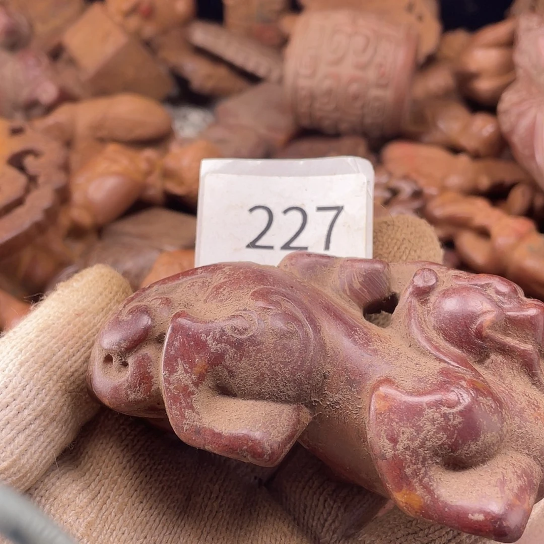 万***意和田玉（糖玉）未镶嵌挂件