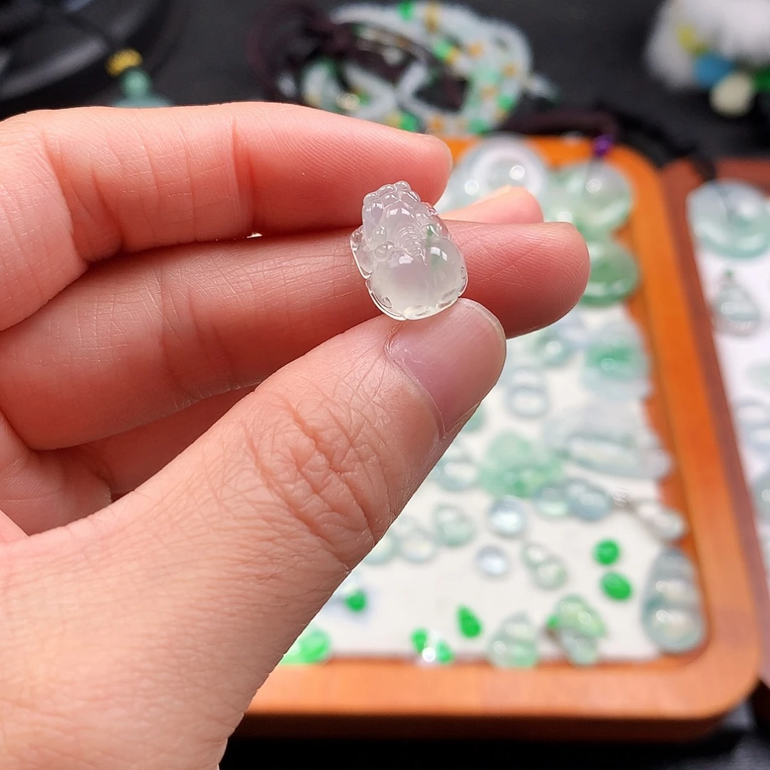吊坠(不含链)未镶嵌翡翠貔貅
