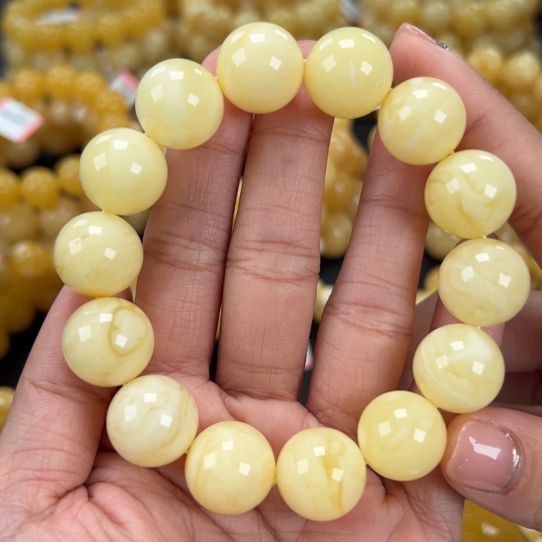 琥珀未镶嵌手链33.5克