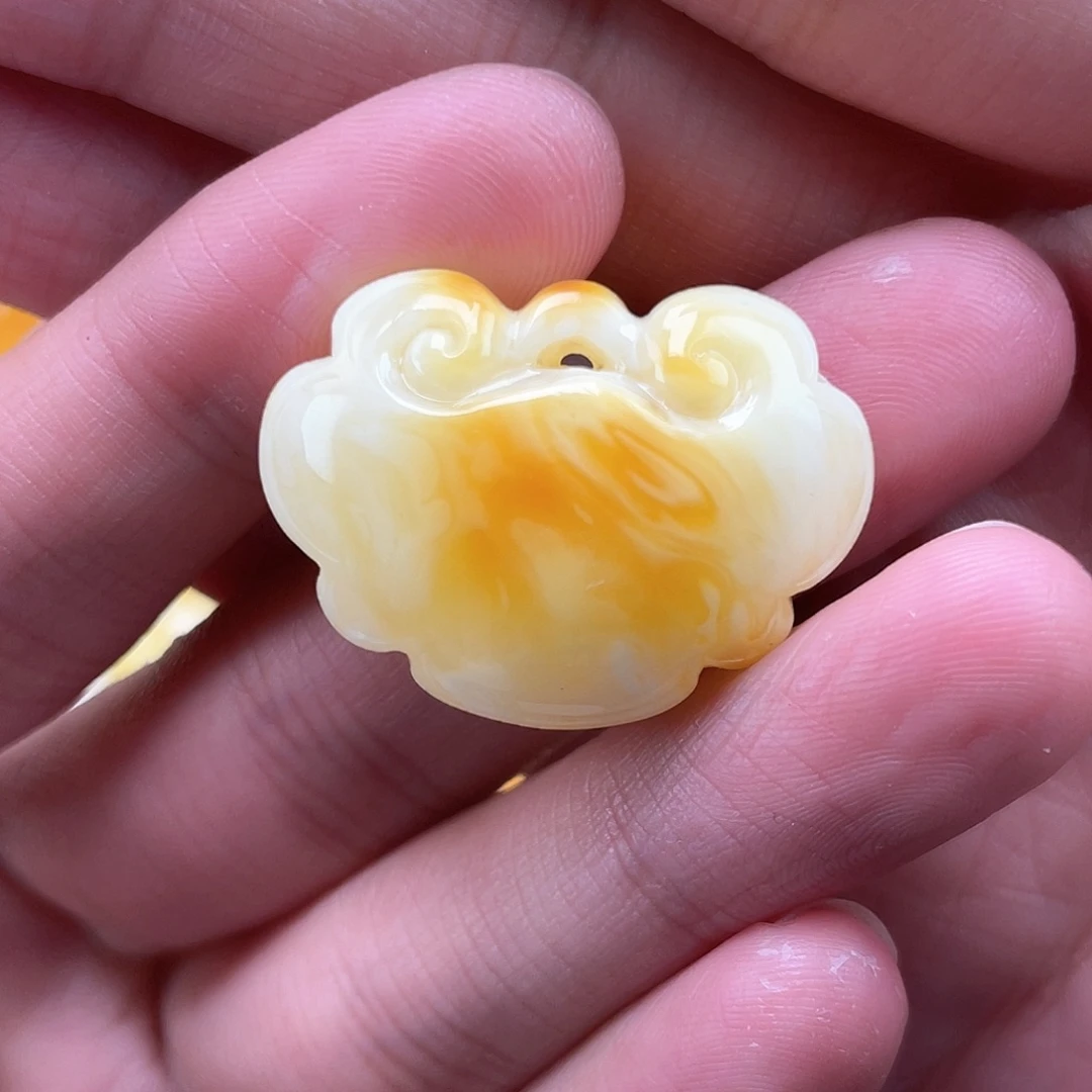 琥珀裸石未镶嵌蜜蜡