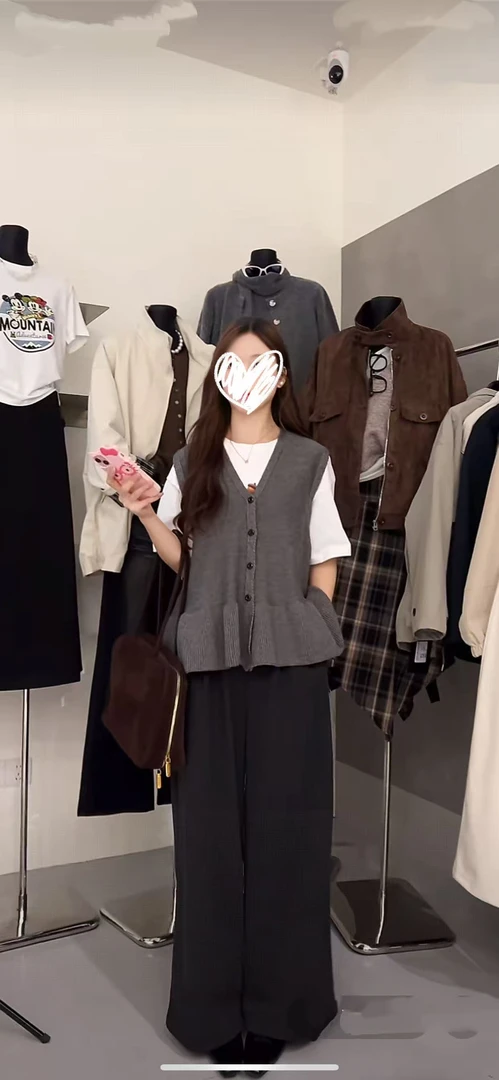 米满满-ZiZi（ 18965#）荷叶边V领针织马甲外套