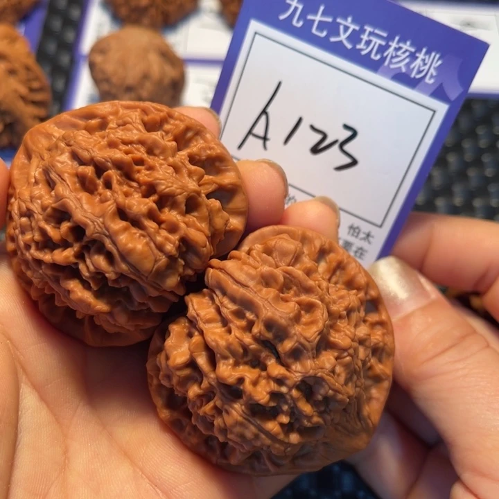 d***？把件文玩核桃51官帽A123