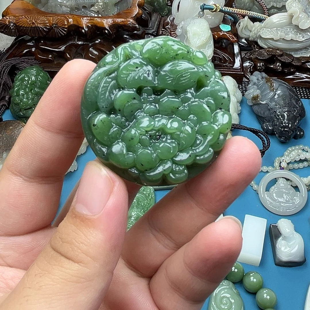 和田玉未镶嵌挂件