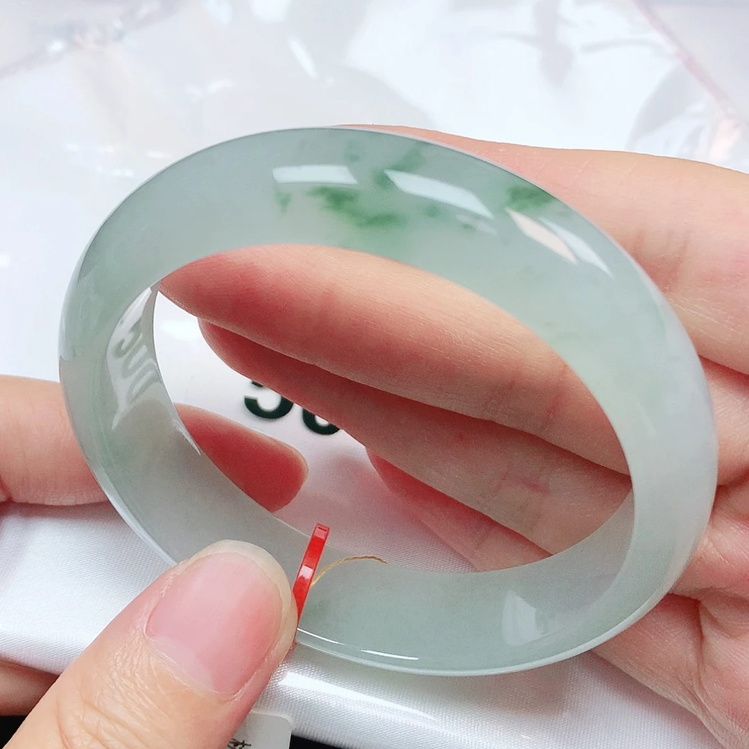 未镶嵌手镯翡翠抖音500