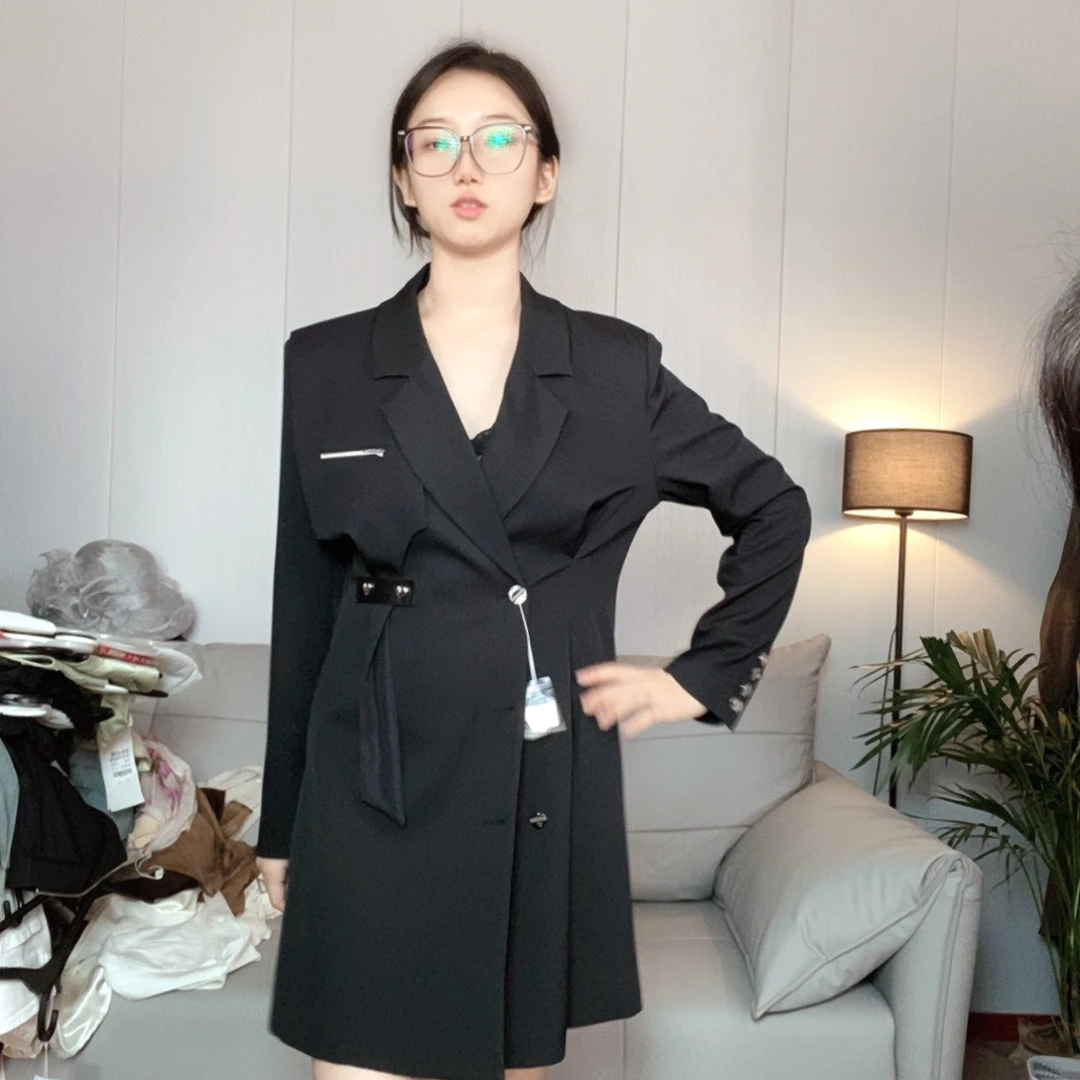 西服裙孤品去拍吧
