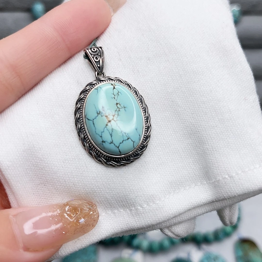 绿松石绿松石未镶嵌