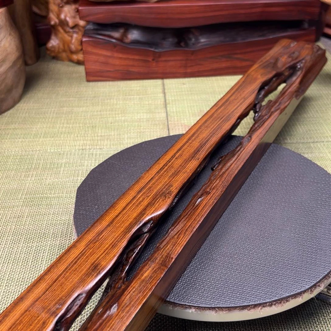 大果紫檀（缅甸花梨）塔*