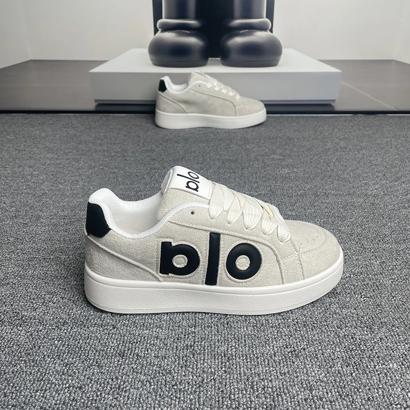 小众原创超火板鞋情侣同款2025四季款学院风运动百搭面包鞋休闲鞋