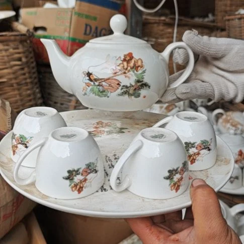 库存微瑕三打白骨精多孔茶壶一套容量500毫升