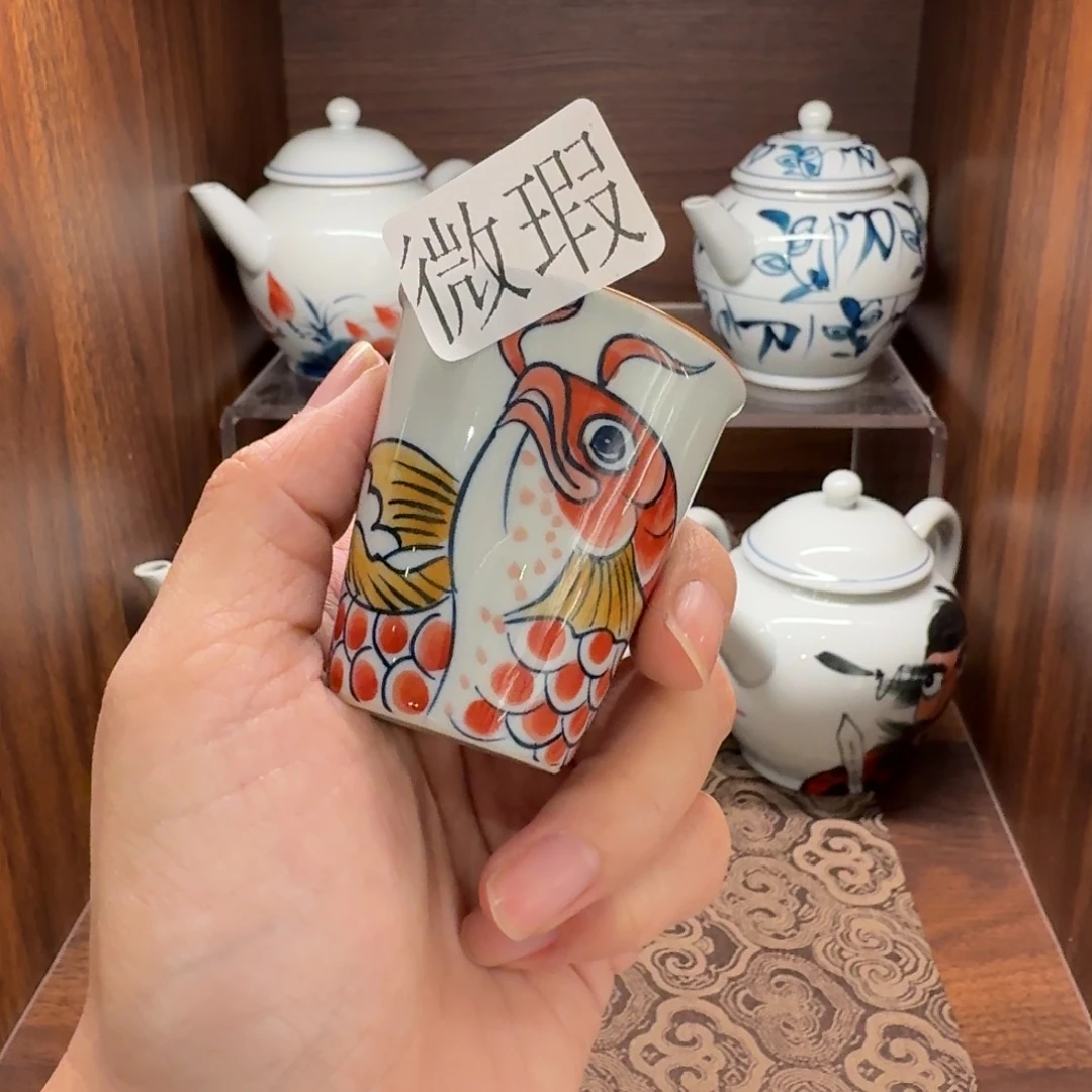 釉下手绘茶具微瑕