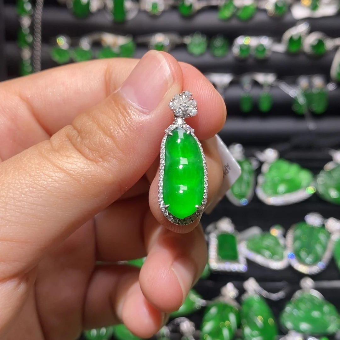 翡翠18K金镶嵌吊坠(不含链)天然翡翠