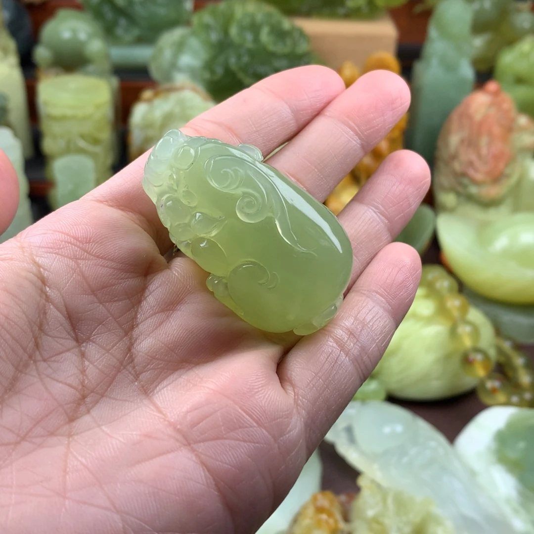 都***好岫玉未镶嵌手把件