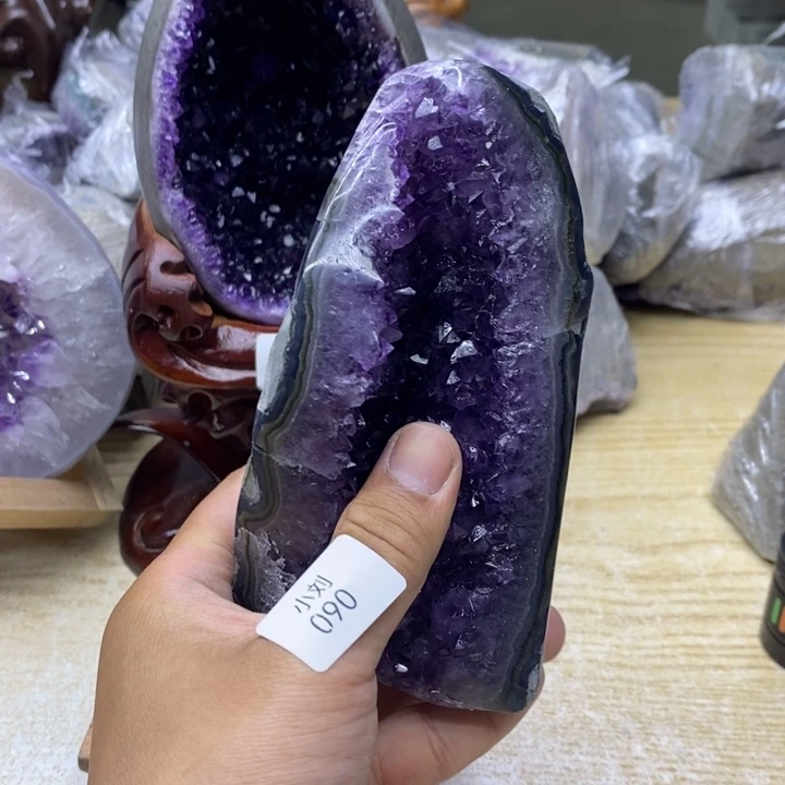 未镶嵌紫晶大型摆件（非配饰）
