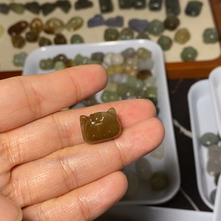 和田玉未镶嵌手链微瑕有棉