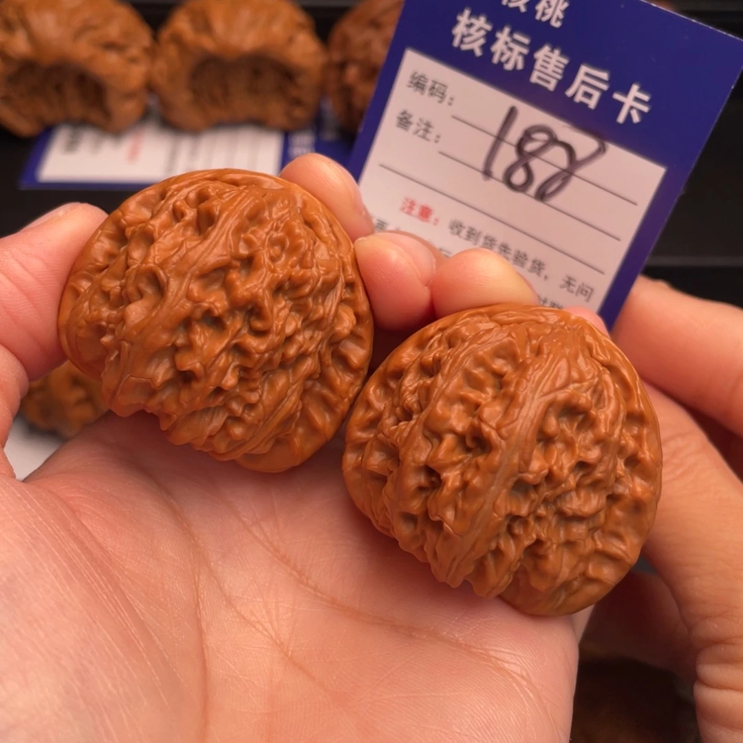 文玩核桃把件老树白狮子41.9尺46克188h