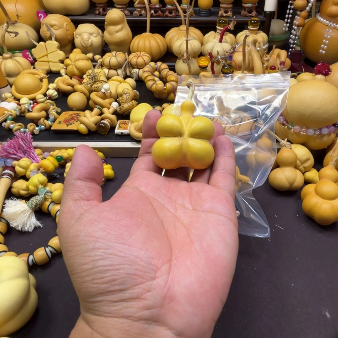 、***丁精品蝴蝶一把抓一把握