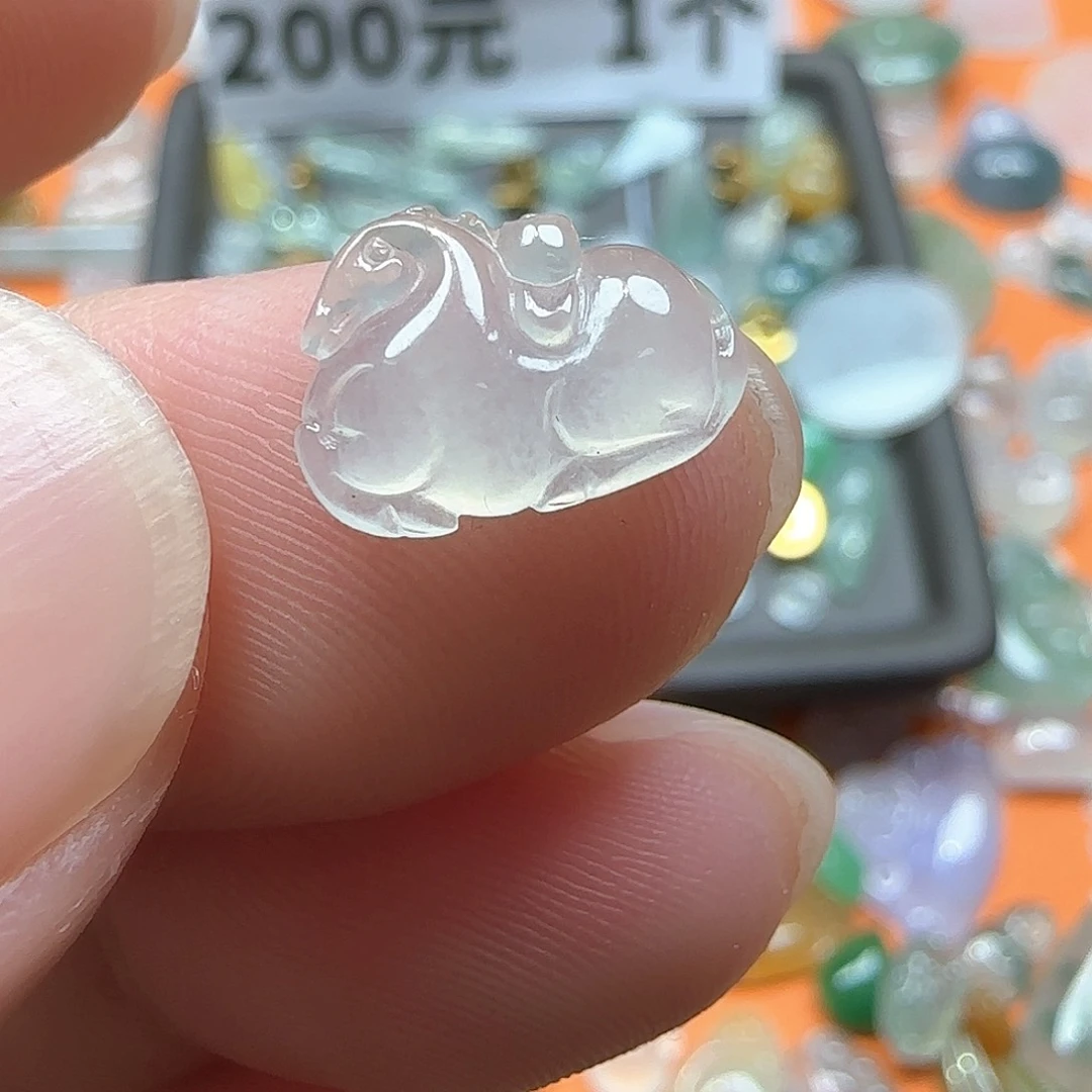 定制翡翠未镶嵌翡翠