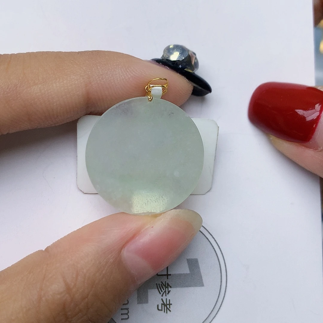 颈饰18K金镶嵌翡翠天然翡翠