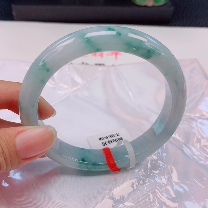 翡翠未镶嵌手镯61圈