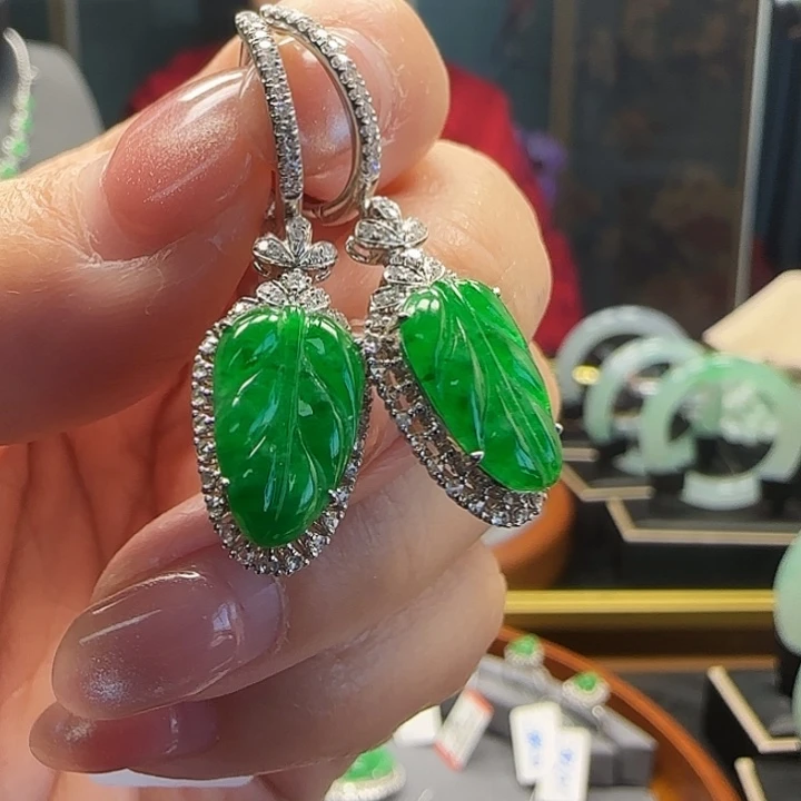 翡翠耳饰未镶嵌叶子