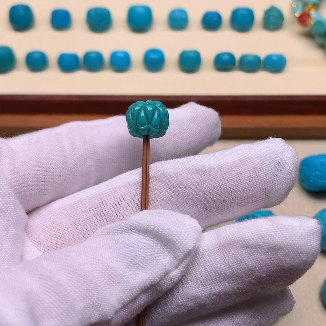 绿松石未镶嵌天然原矿绿松石吞噬10.3