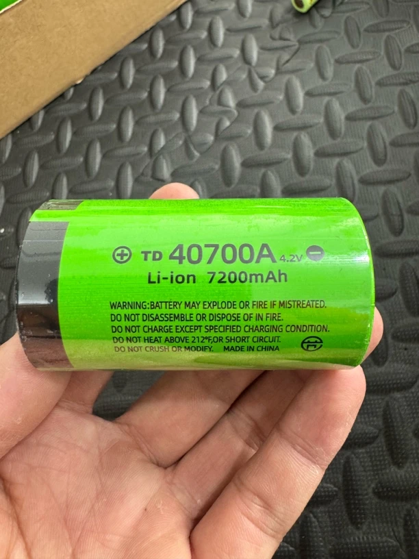 外贸款40700大容量充电电池一个