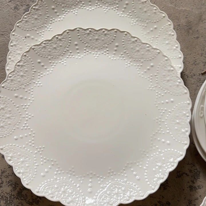 碟微瑕介意勿拍……2个大号