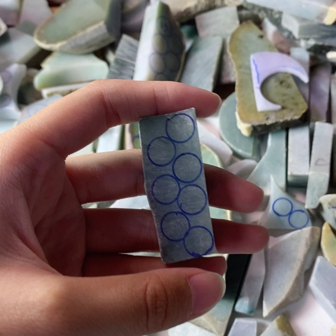 肉****翡翠裸石天然翡翠