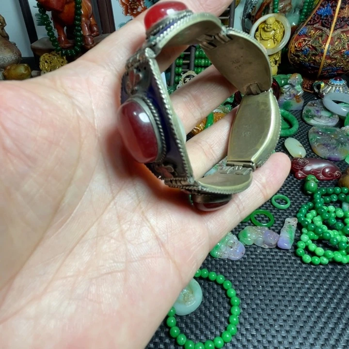 用***9滴血莲花菩提把件