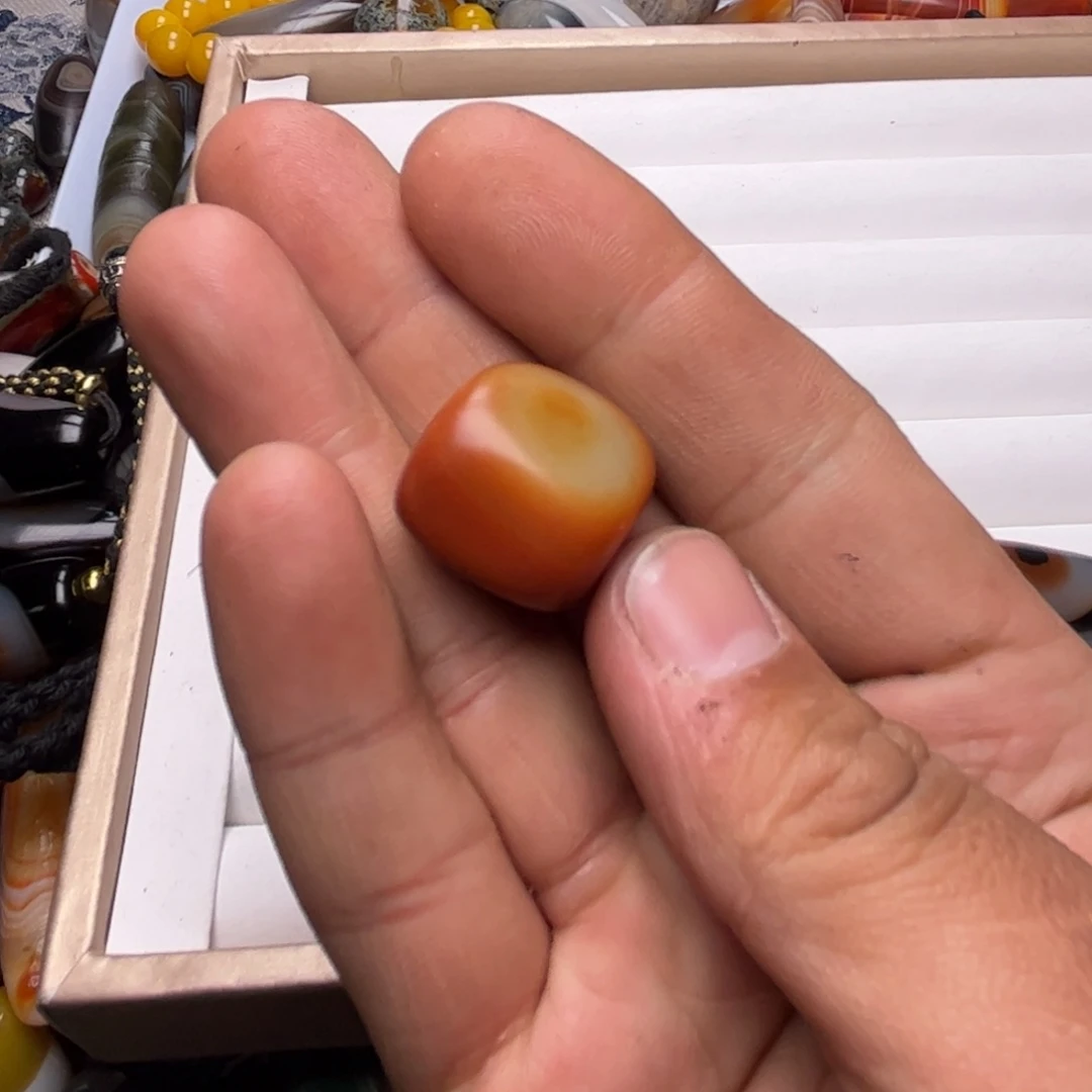 玛瑙/玉髓颈饰合金麻*黍