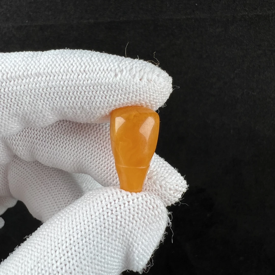 Z1566天然原矿蜜蜡 老蜡三通 10.3*19mm 100克价