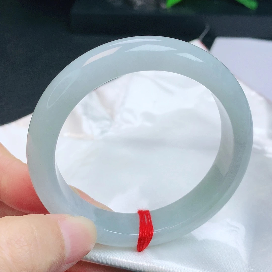 翡翠手镯未镶嵌正5354