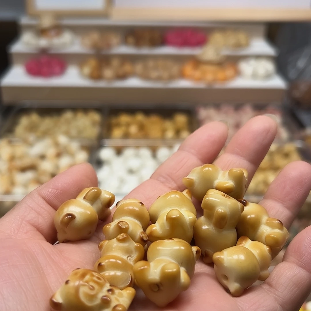菩提根/象牙果手串微瑕炭烧小熊10颗有裂
