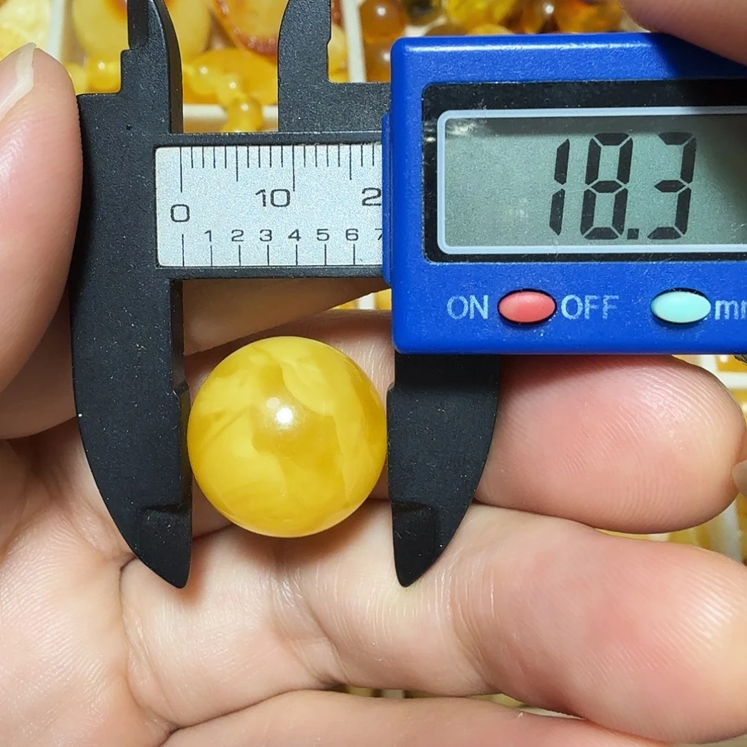 琥珀未镶嵌裸石成品