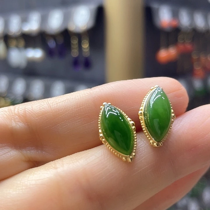 和田玉银S925镶嵌耳饰