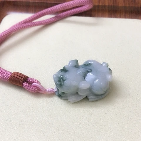 吊坠(赠链)未镶嵌翡翠