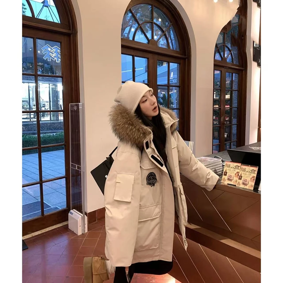 徐秋阳  真毛领羽绒服  百搭时尚休闲设计感显瘦显白羽绒服11801