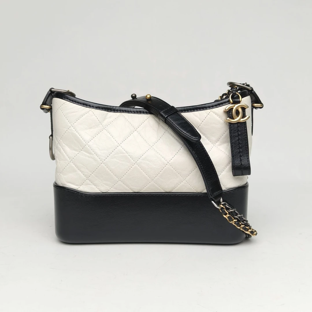 95新 Chanel/香奈儿 【娇】流浪新中号 皮革C 29开 金银扣 129400