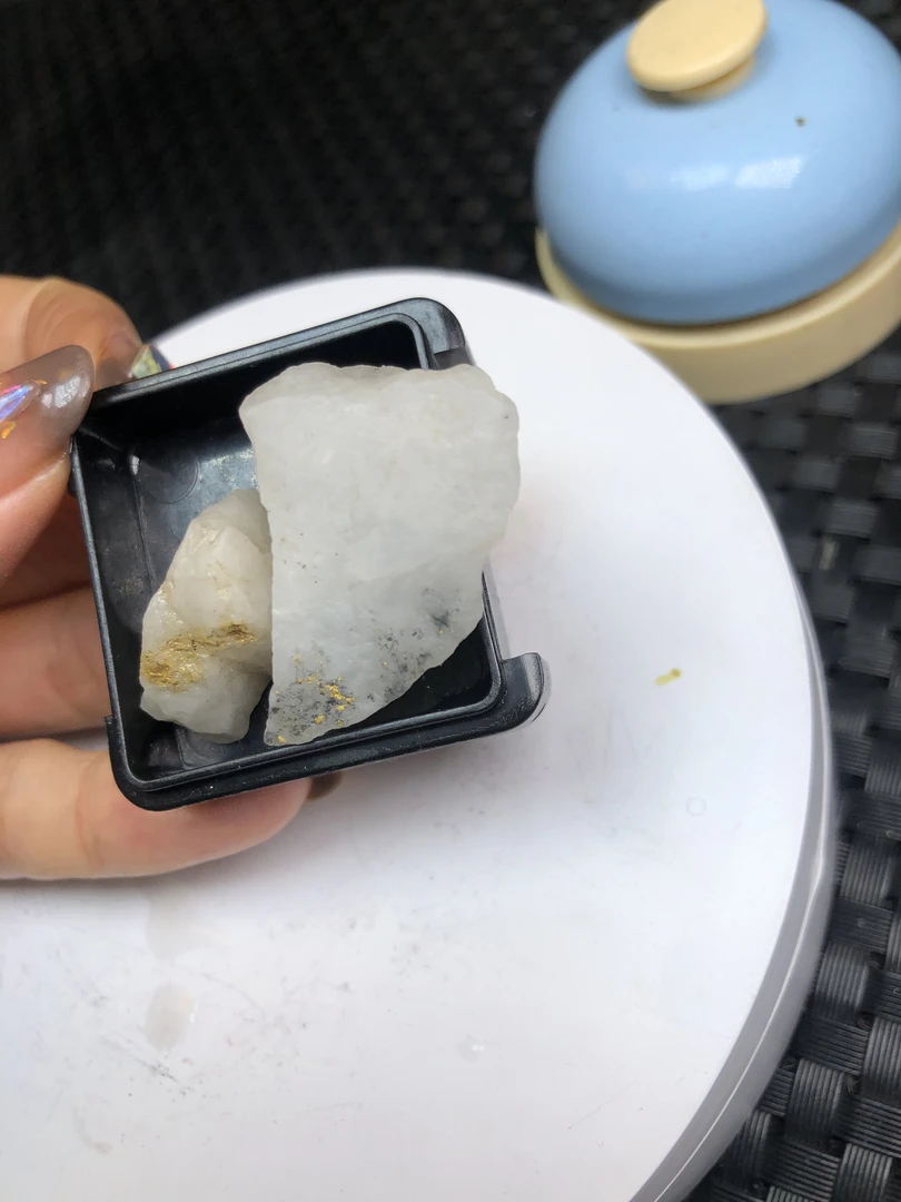 用了18.2g金达莱天然矿标