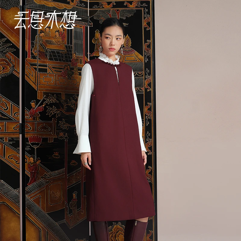 25年秋Ysimo-X云思木想红芸夫人小V领盘扣羊毛复古连衣裙13738