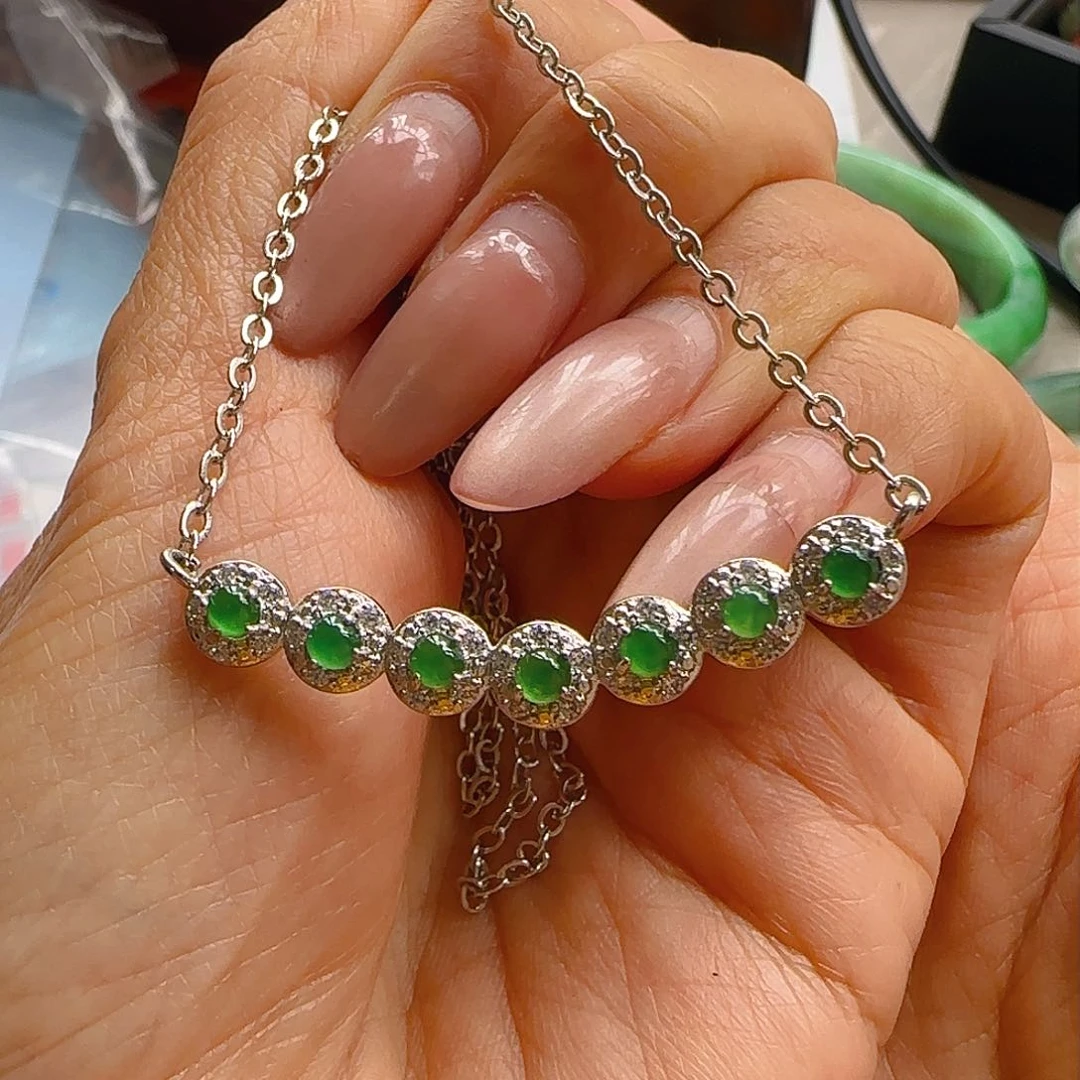 翡翠颈饰未镶嵌翡翠80