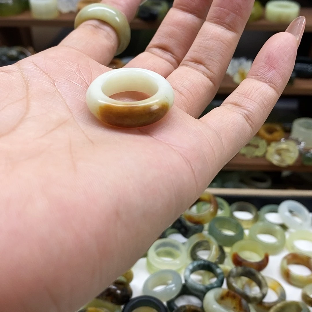 岫玉戒指未镶嵌r****r戒指