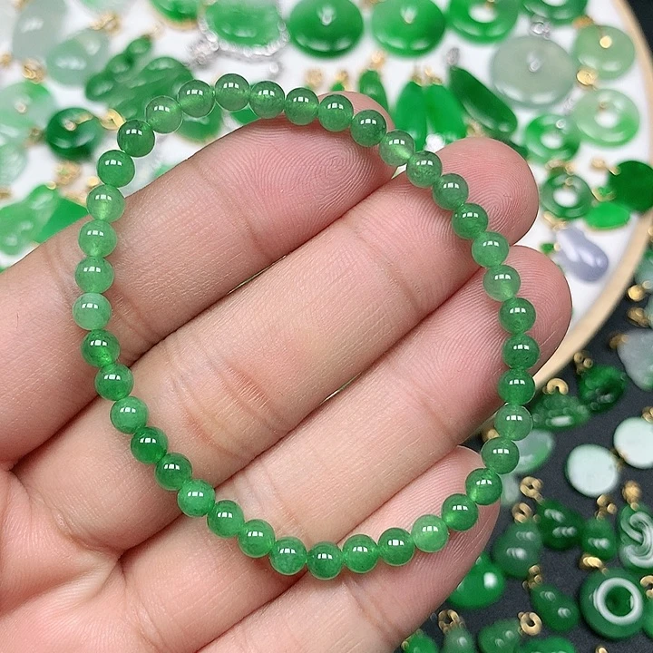 Y***a翡翠未镶嵌手串冰飘绿手串