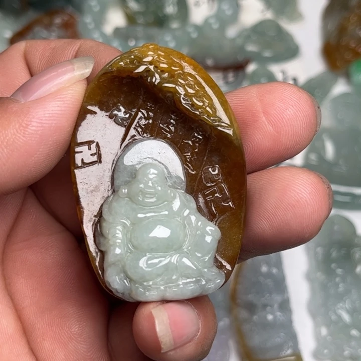 翡翠未镶嵌颈饰逍遥佛