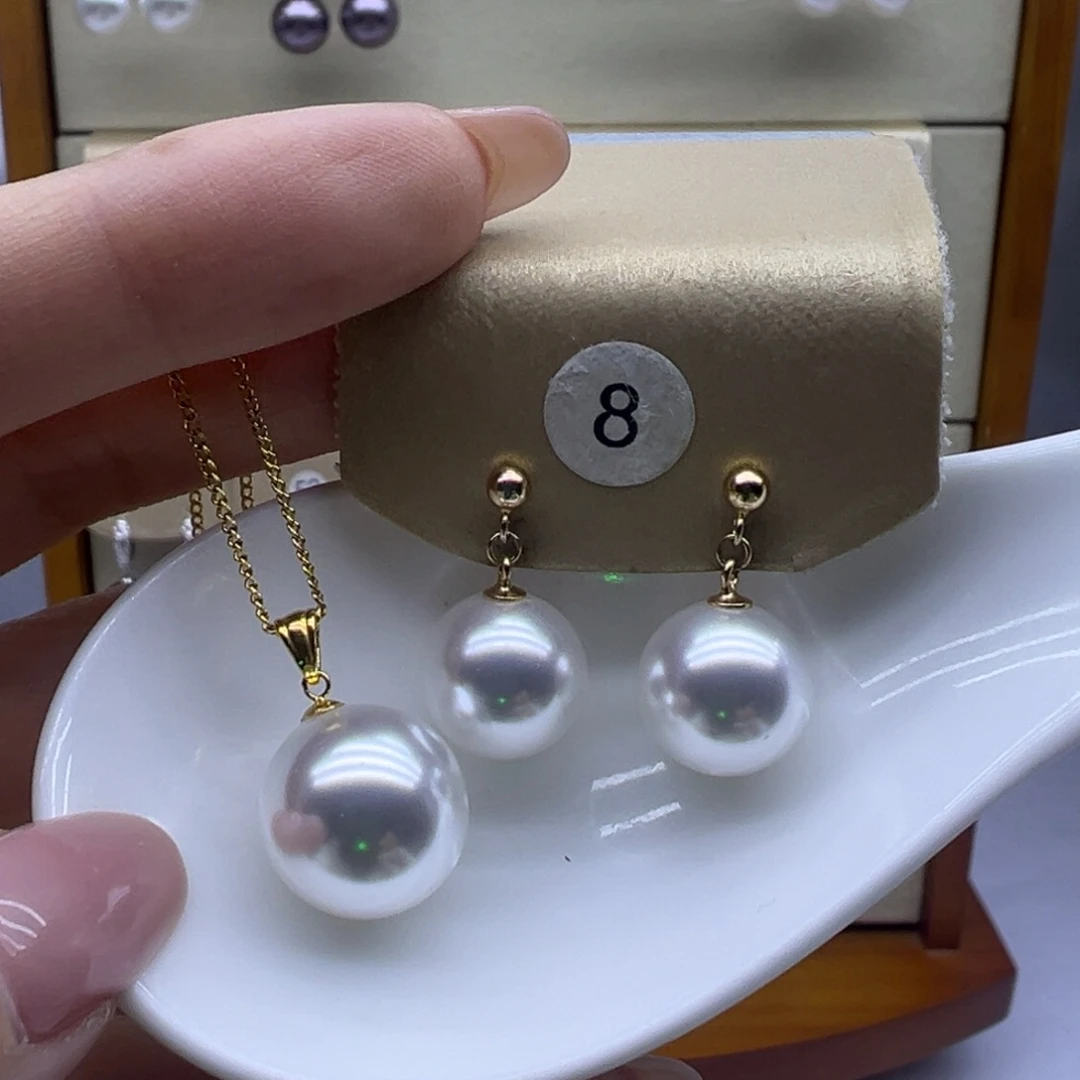 18K金镶嵌淡水珍珠吊坠(赠链)