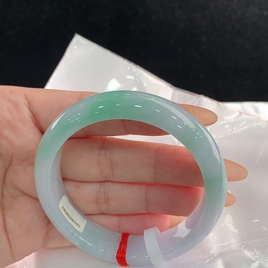 【闪购商品】翡翠手镯未镶嵌57，56/57