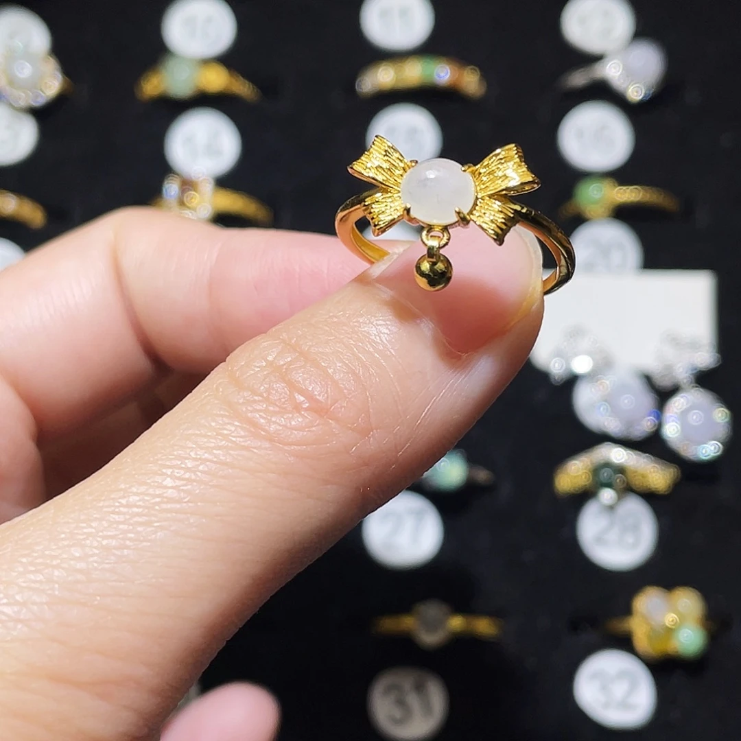 翡翠未镶嵌戒指戒指