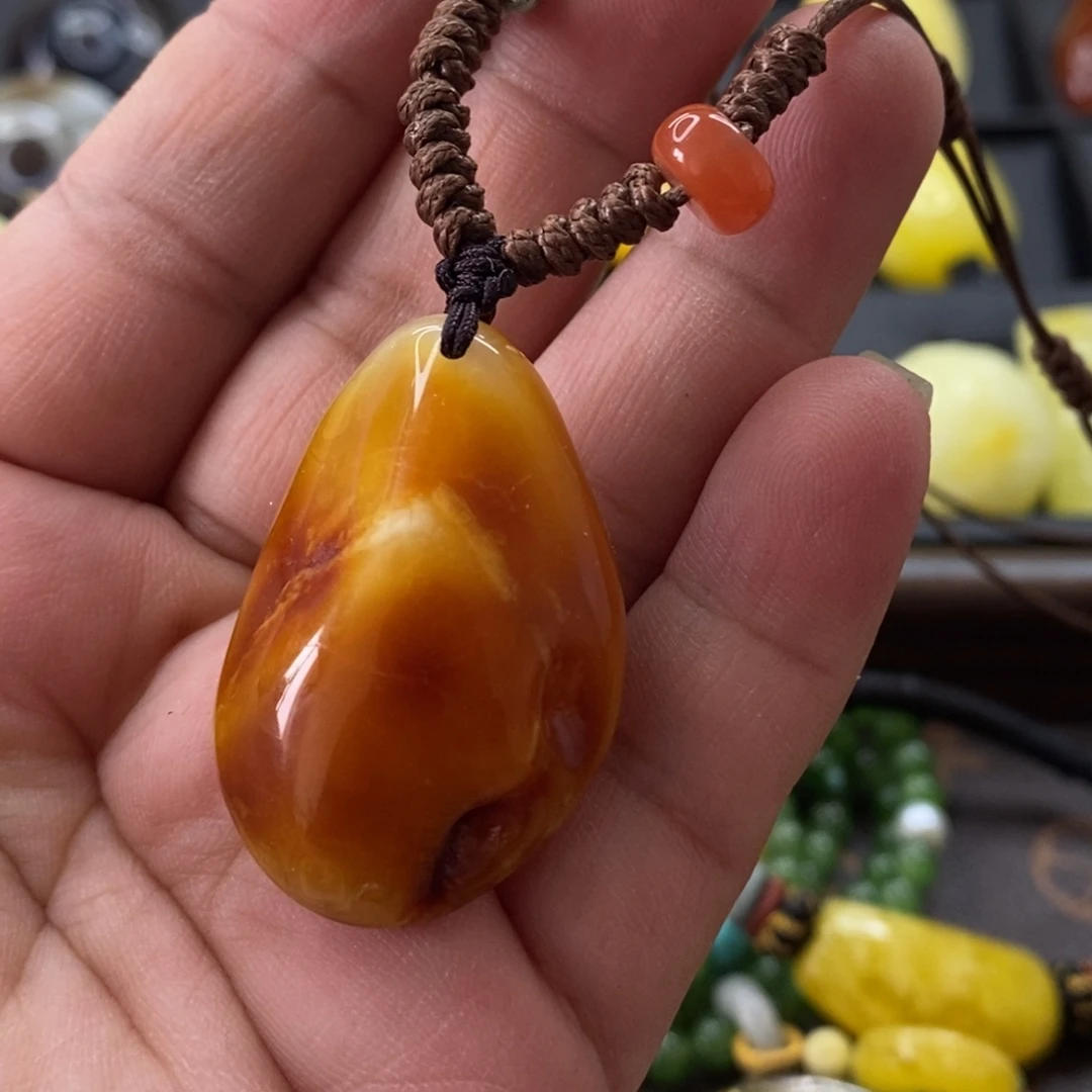 琥珀颈饰未镶嵌吊坠
