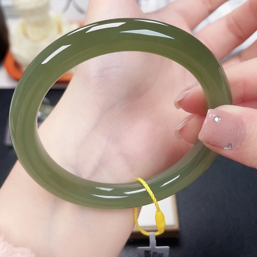 和田玉未镶嵌手镯58