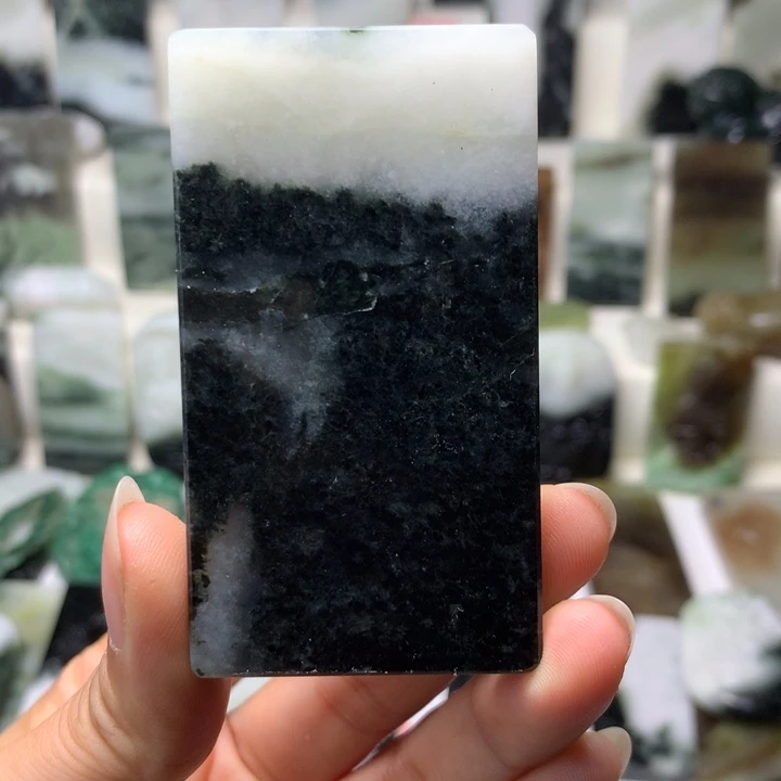 独山玉未镶嵌颈饰